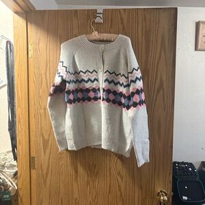 Women's Gray and Pink Patterned Sweater